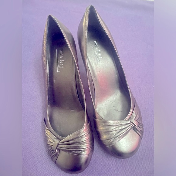 VGC Luca Ferri Silver Heels shoes Size 7 for womem - Picture 4 of 14